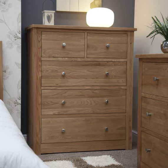 Torino Solid Oak 5 Drawer Wide Chest of Drawers.