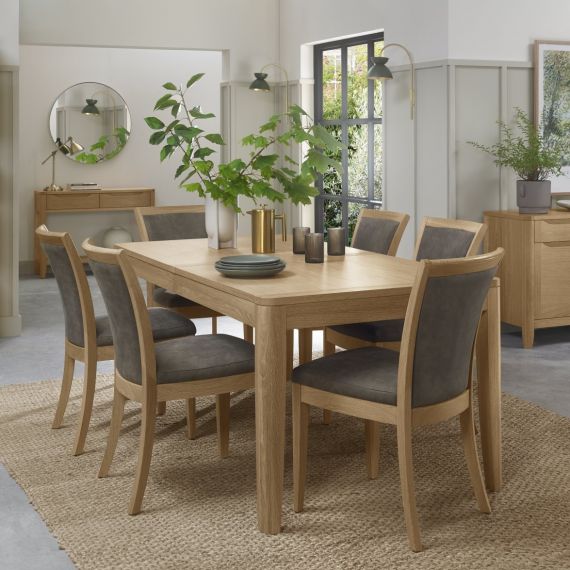 Chester Oak Large Extending Dining Table - 6-8 Seater