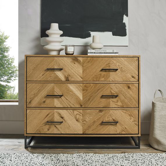 Oak Bedroom Furniture Quality, Preesall 7 Drawer Combo Dresser