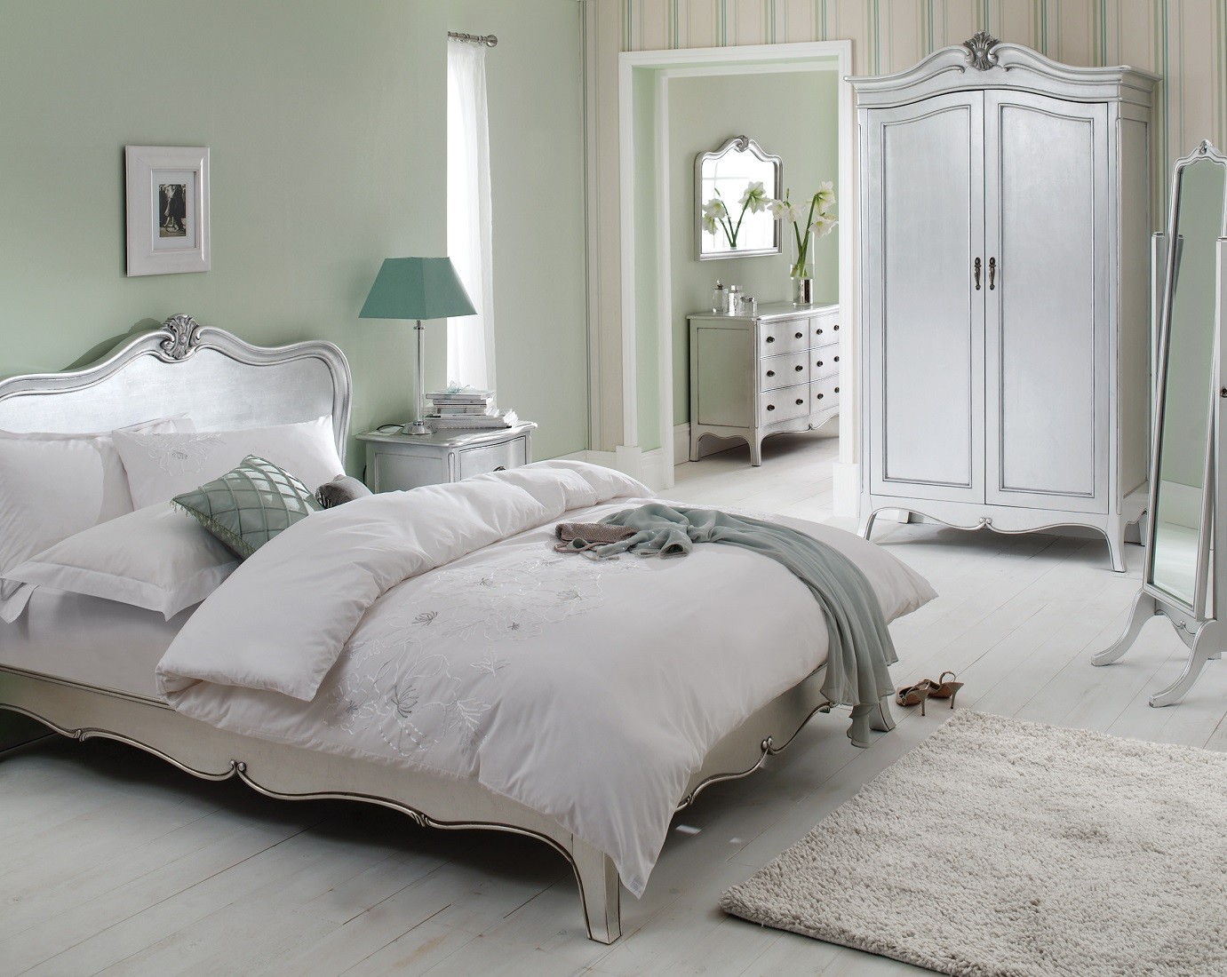 Introducing Silver Leaf Bedroom Furniture - Style Guide