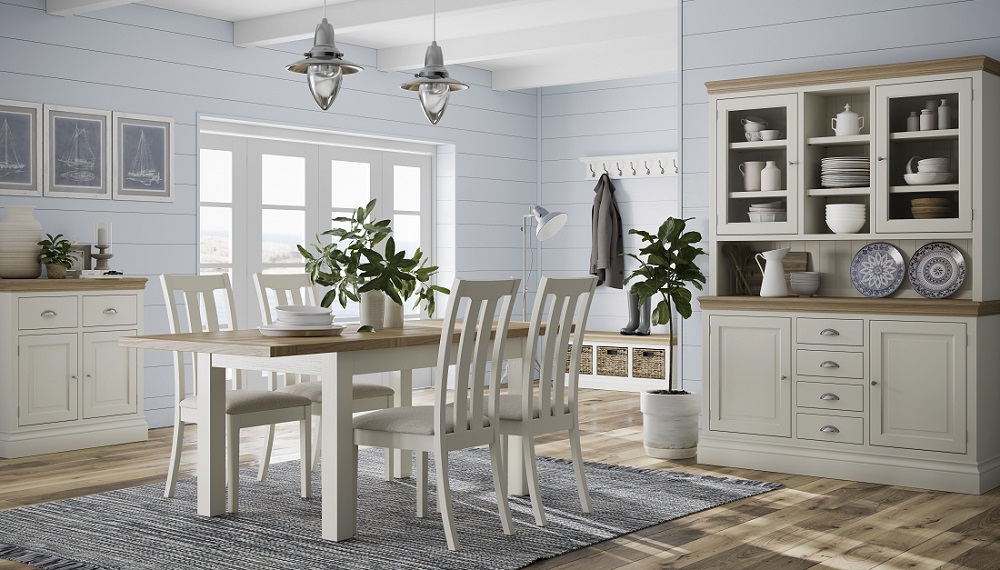Country Cottage Style Dining Room Furniture